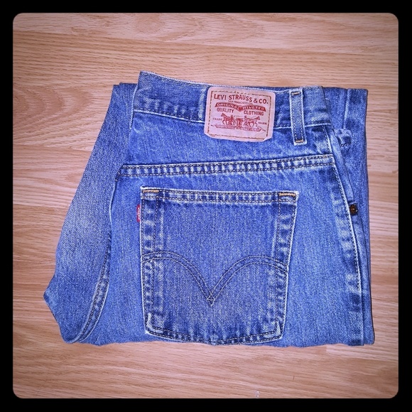 Levi's 550 Relaxed Fit Tapered Leg - Picture 2 of 5